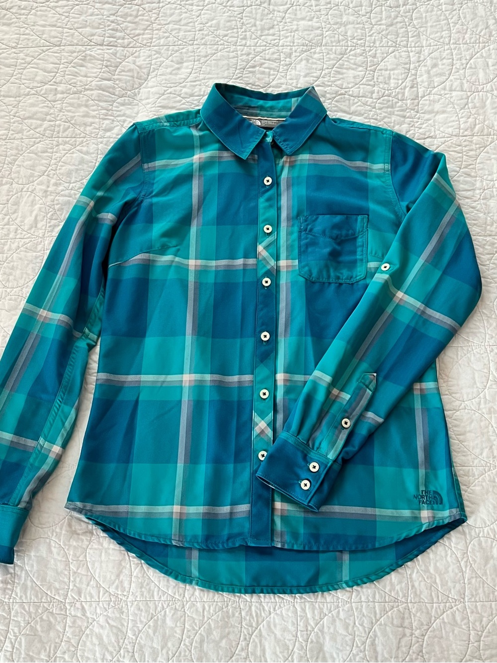 The North Face Deerland Teal/Aqua Plaid Button-Down Performance Shirt Sporty